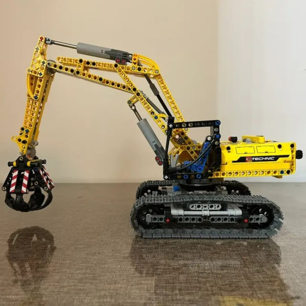 720PCS 42006 Technic Excavator – Joy Bricks