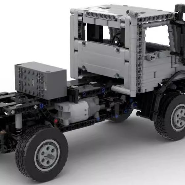 The Unimog U 4023 as an expedition truck.