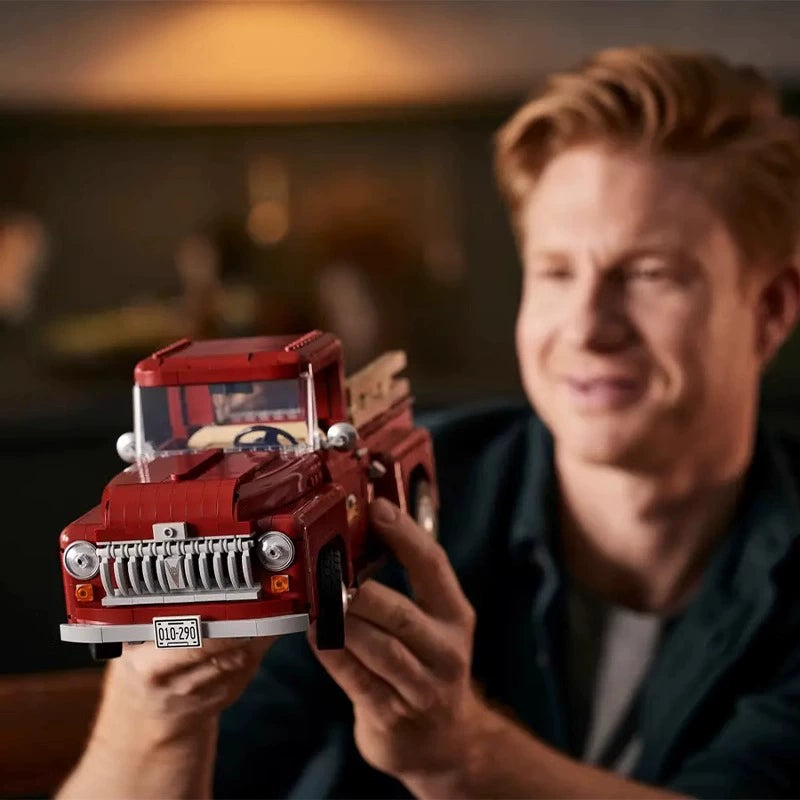 1677 pcs Pickup Truck