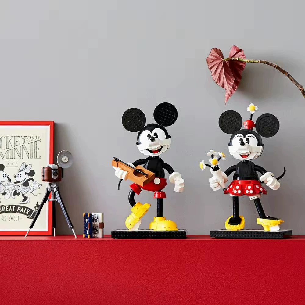 1739 pcs Mickey Mouse and Minnie Mouse Buildable Characters
