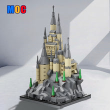 (Gobricks version) 596PCS MOC-135821 Microscale castle - 16x16 baseplate