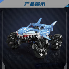 786pcs Mouldking 18032 Monster Jam Megalodon  Remote-controlled version