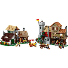 3304PCS D3586 Medieval Town Square