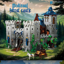 6640+PCS BK 33924 Medieval Jungle Castle