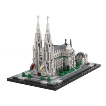(Gobricks version) 843pcs MOC-214496 St. Patrick's Cathedral 1:800