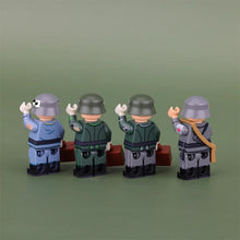 MT52-55 World War II Army Mountain Hunter Corporal, Medic Soldier Minifigures