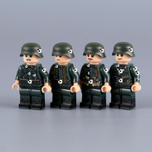 MTZ019-022 World War II military police soldier Minifigures