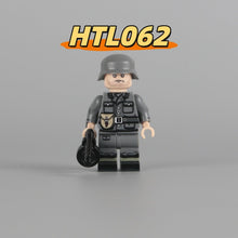 HTL062-067 World War II DW Officer Private First Class minifigure
