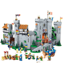 4514PCS 85666 Lion King's Castle Compatible 10305