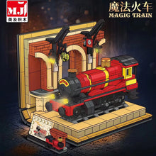 929PCS MJi 13017 Magic Train