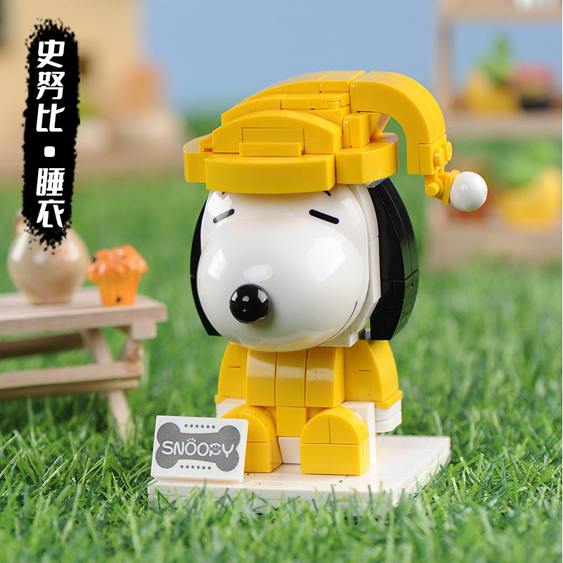 S004 Peanuts Snoopy – Joy Bricks