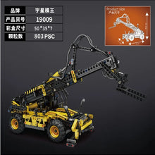 803PCS MOLDKING 19009 Pneumatic Telescopic Forklift
