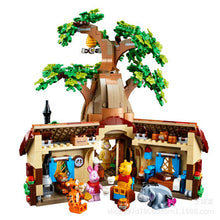 1265PCS 19043  Winnie the Pooh Tree House